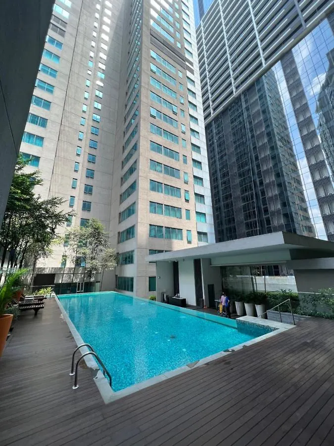 דירה קואלה לומפור Summer Suites Klcc By Luna מלזיה