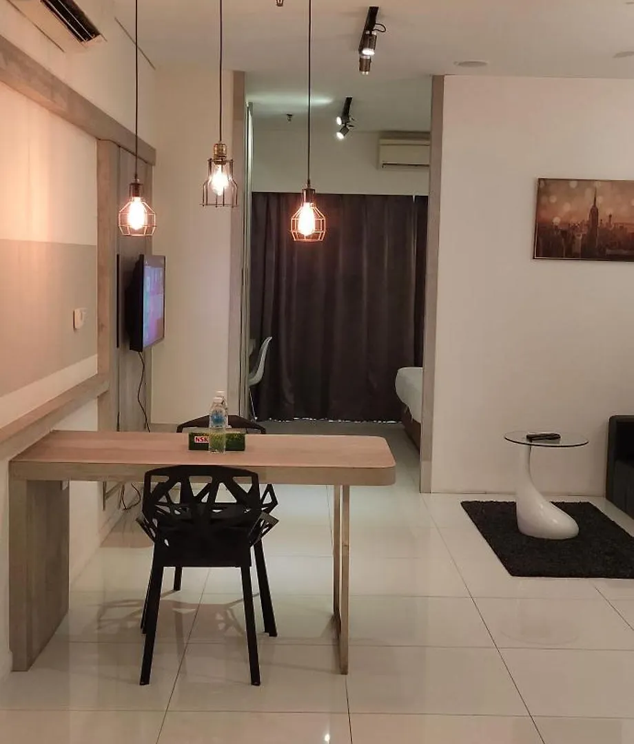 קואלה לומפור Summer Suites Klcc By Luna דירה